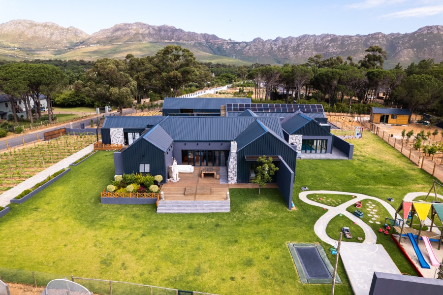 7 Bedroom Property for Sale in High Riding Country Estate Western Cape